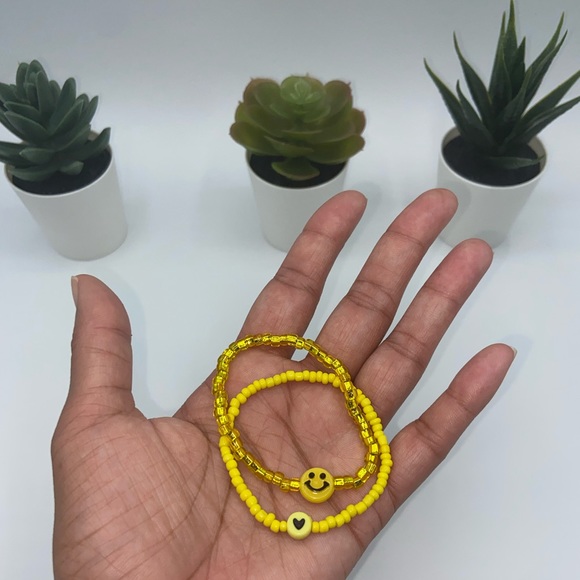 Handmade Trendy Y2K Inspired Glass Seed Bead Bracelet Set - Picture 1 of 7